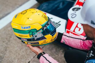 Pierre Gasly rend hommage à son idole Ayrton Senna pendant le GP d'Imola