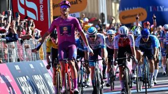 VIDEO. Giro : nouveau héros national, l'Italien Jonathan Milan remporte une troisième victoire au sprint
