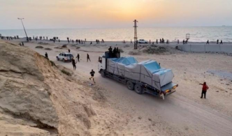 Gaza: premiers déchargements de 300 palettes d'aide humanitaire