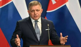 Attentat contre le Premier ministre en Slovaquie: pronostic sur l'état de santé "positif", le suspect en détention