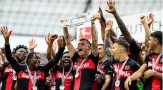 Le Bayer Leverkusen termine la saison invincible en Bundesliga