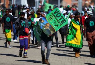 Le nouveau parti sud-africain MK cherche à obtenir la majorité lors d'une élection cruciale, selon M. Zuma