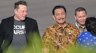 Elon Musk à Bali pour le lancement de Starlink en Indonésie