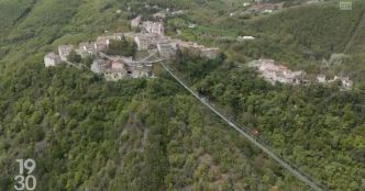 Le pont tibétain le plus haut d'Europe pour tourner la page du séisme de 2016 en Italie