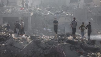Guerre Israël-Hamas : une frappe israélienne fait 20 morts dans un camp de réfugiés, selon  l'hôpital Al-Aqsa,  Tsahal dit vérifier ces faits