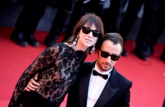 Cannes 2024 : Charlotte Gainsbourg en transparence, Selena Gomez huée... Les moments forts de la montée des marches du 18 mai