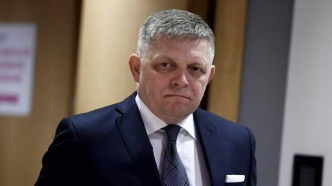 La vie du Premier ministre slovaque n'est plus en danger, selon le gouvernement