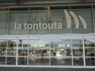 Nouvelle-Calédonie : la gendarmerie commence à dégager la route de l’aéroport Nouméa-La Tontouta