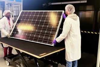 La recette de la start-up française SolReed pour réparer les panneaux solaires abimés