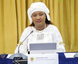 Lutte-Mbour : Khady Diène Gaye décaisse  50 millions FCFA pour le CNG, lors du Drapeau du chef de l'Etat