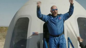 Tourisme spatial : retour dans l'espace réussi pour une fusée Blue Origin, avec un Français... et un nonagénaire