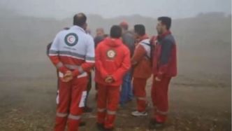 Croissant-Rouge iranien : équipes de secours près de l’hélicoptère du président