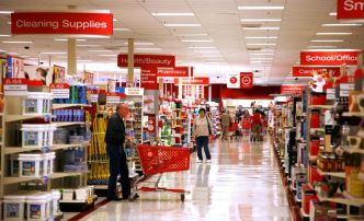 Target baisse les prix de 5.000 articles pour attirer plus de clients
