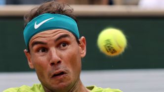 VIDEOS. Roland-Garros : quand des milliers de spectateurs viennent voir Rafael Nadal... s'entraîner