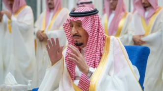 Arabie saoudite: MBS rassure sur la santé du roi Salmane