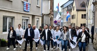 [Vidéo] À Echternach, les pèlerins ont bravé la pluie pour danser dans les rues