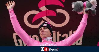 La belle image du jour au Giro : Tadej Pogacar donne son maillot et ses lunettes au jeune Giulio Pellizzari