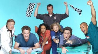 LE PRODUCTEUR DE « Scrubs » accusé de 28 chefs d’accusation de viol et d’agression sexuelle