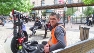 Nour a désarmé un homme dans le RER : « Je n'ai pas réfléchi, j'ai pris le couteau et je l'ai jeté par la fenêtre »