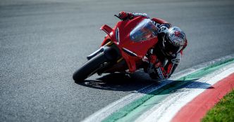 Ducati remet l’ouvrage sur le métier pour la Superbike Panigale V4 2025!