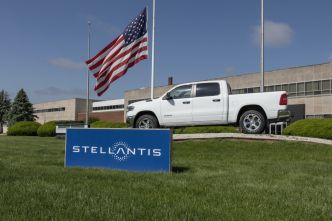 Automobile : Stellantis pourrait arrêter plusieurs marques