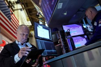 TREASURIES- Les rendements américains baissent après une semaine volatile, les traders se tournent vers les données d'inflation