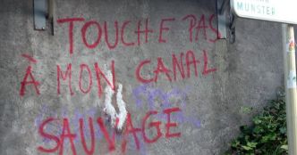 Faits divers.  Des tags contre la remise en état du Canal Rhône au Rhin vers Artzenheim