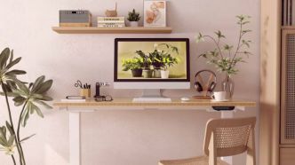 C'est les soldes chez FlexiSpot : Le bureau assis-debout électrique E5 est à prix choc !