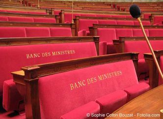 Crise politique et retard budgetaire : un gouvernement en suspens