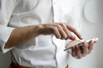 TÉMOIGNAGE. "Un texto envoyé par accident m'a conduit à épouser la mauvaise femme"