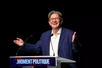Matignon : Mélenchon met la droite au pied du mur