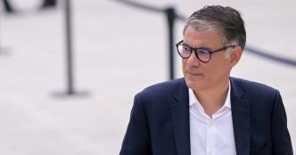 EN DIRECT. Consultations de Macron : Faure n'ira pas à l'Elysée, refusant d'être "complice d'une parodie de démocratie"