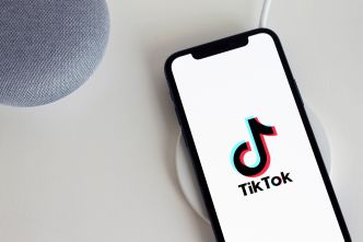 Adopter, adapter, abandonner : les clés pour réussir sur TikTok