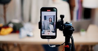 Comment faire un live sur TikTok sans flop : 9 erreurs trop fréquentes à éviter