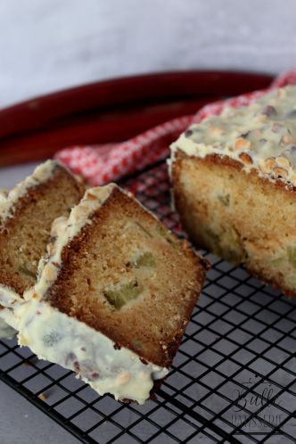 Cake Rhubarbe-Chocolat blanc