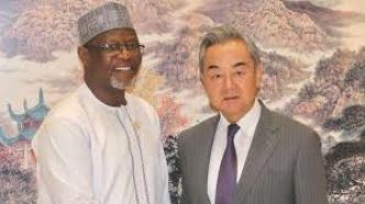 La Chine et le Niger renforcent leur relation diplomatique...