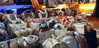 Contrefaçons de sacs Chanel, Vuitton, Dior ou Hermès... en provenance de Chine : décryptage d'un phénomène devenu viral !