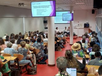 Salle comble pour la conférence sur les violences faites aux femmes