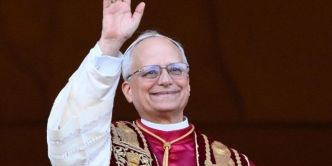 Dans sa première allocution, le pape Léon XIV appelle les «grands de ce monde» à arrêter les guerres (RFI)