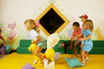 « Il faut en finir, à l'école, avec les filles "consciencieuses” et les garçons "brillants” »