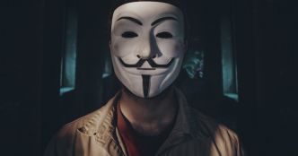 Comment obtenir une carte bancaire anonyme en 2024 ?