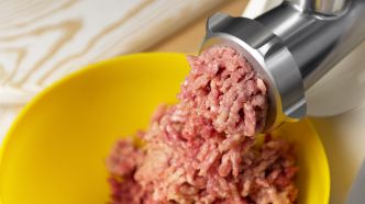 Cette viande hachée vendue chez Leclerc, U et Auchan peut provoquer des vomissements