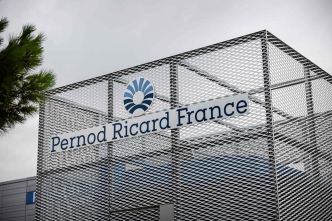 Pernod Ricard annonce un plan de réorganisation, en pleine crise des spiritueux