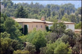 Vanessa Paradis et Johnny Depp : à quoi ressemble leur magnifique propriété dans le Var ?