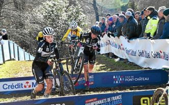 Léa Lohézic Le Pallec en peaufinage aux championnats du Morbihan de l'Avenir de cyclisme