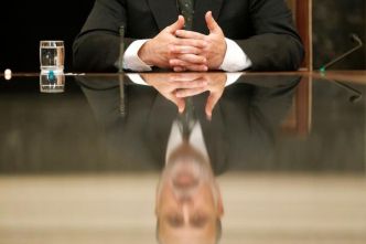 Pour la Banque de France, les entreprises françaises résistent bien à la crise, mais beaucoup moins bien aux impôts et aux incertitudes politiques