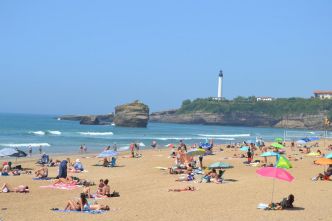 À Biarritz, les douches de plage font leur grand retour cet été
