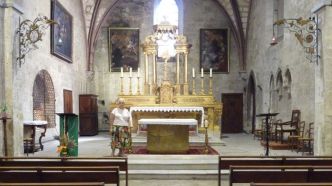 Deux anges, en bois sculpté et dorés à l'or fin, volés dans une église à Orange, un préjudice estimé à 30000 €