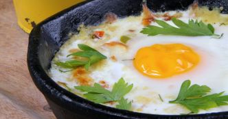 Les oeufs cocotte au gorgonzola de Joël Robuchon