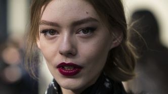Adios les sourcils épais, voici la nouvelle tendance qui va venir changer votre visage